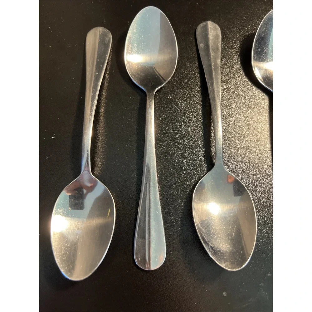 8 Teaspoon Simplicity‎ (Stainless) by International Silver 6 3/8